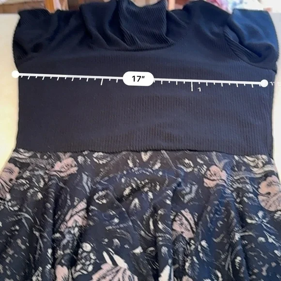 Signature by Robbie Bee Cowl Neck Dress Medium - Picture 4 of 6